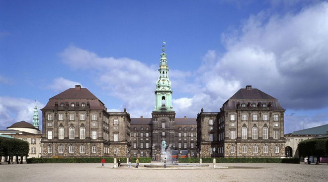Place Christiansborg Palace