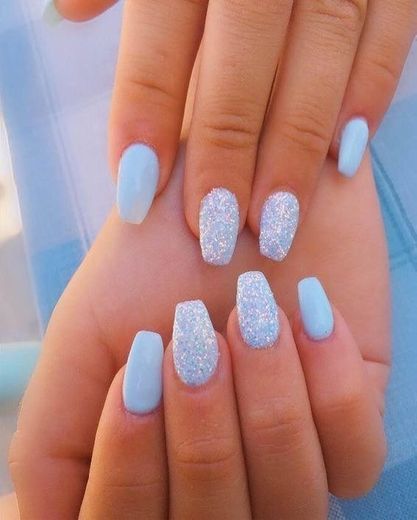 Nails blue brilhantes