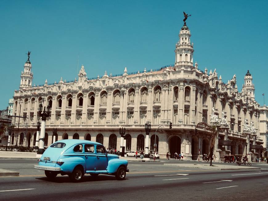 Place Teatro Nacional de Cuba