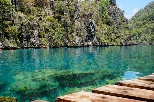 Kayangan Lake