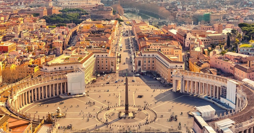 Place Piazza San Pietro