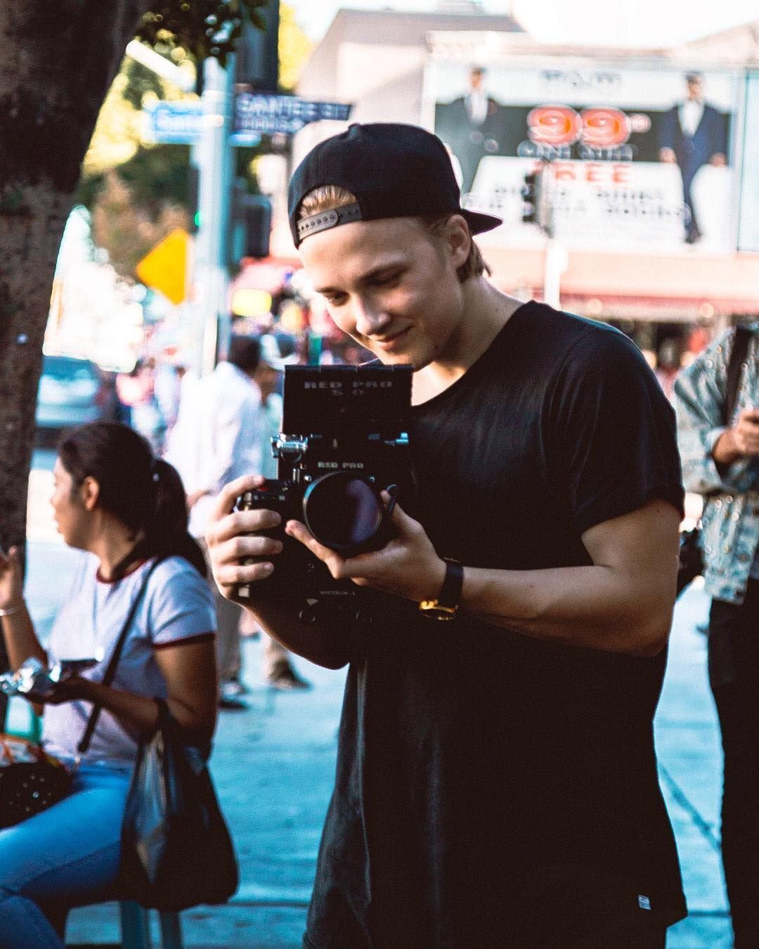 Social Andreas Hem (@andreeashem) 