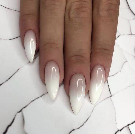 Fashion White nails 