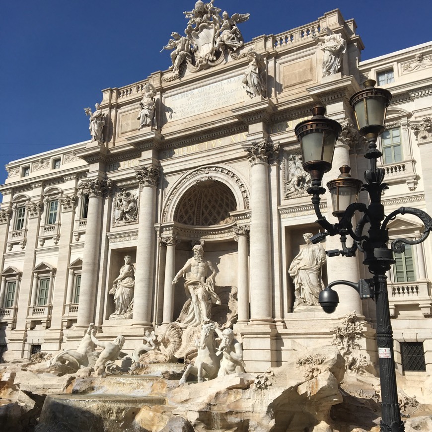 Lugar Fontana di Trevi