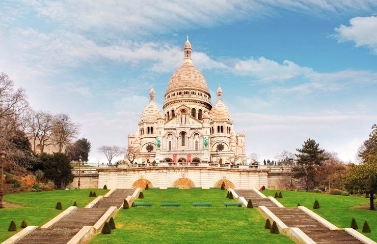 Place Sacre Coeur Cathedral