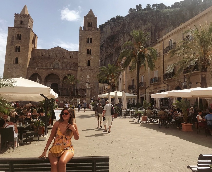 Place Cefalù Cathedral