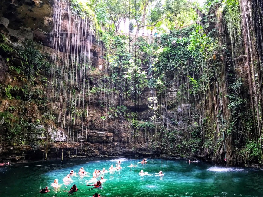 Place Cenote Ik-Kil