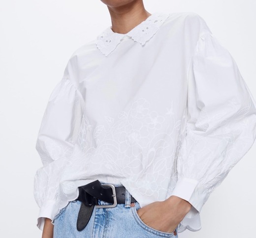 Camisa branca de popelina com bordados 