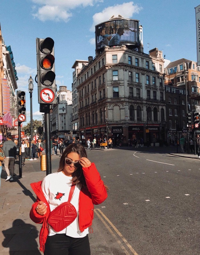 Place Piccadilly Circus