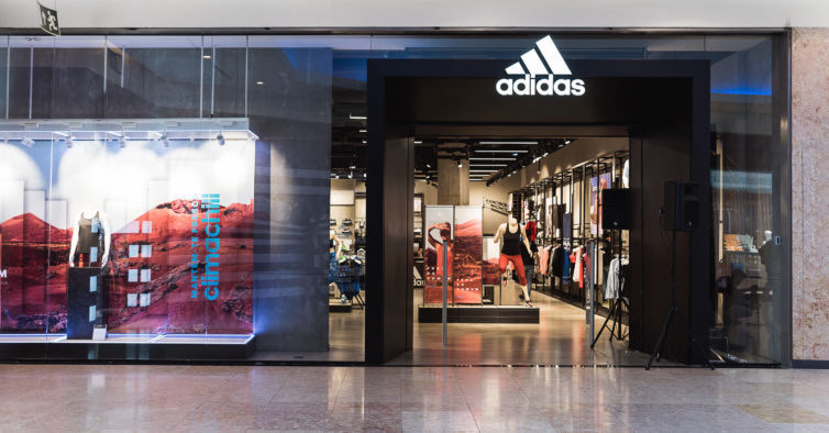 Lugar ADIDAS