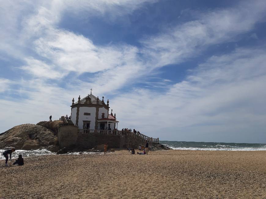 Lugar Capela do Senhor da Pedra - Miramar