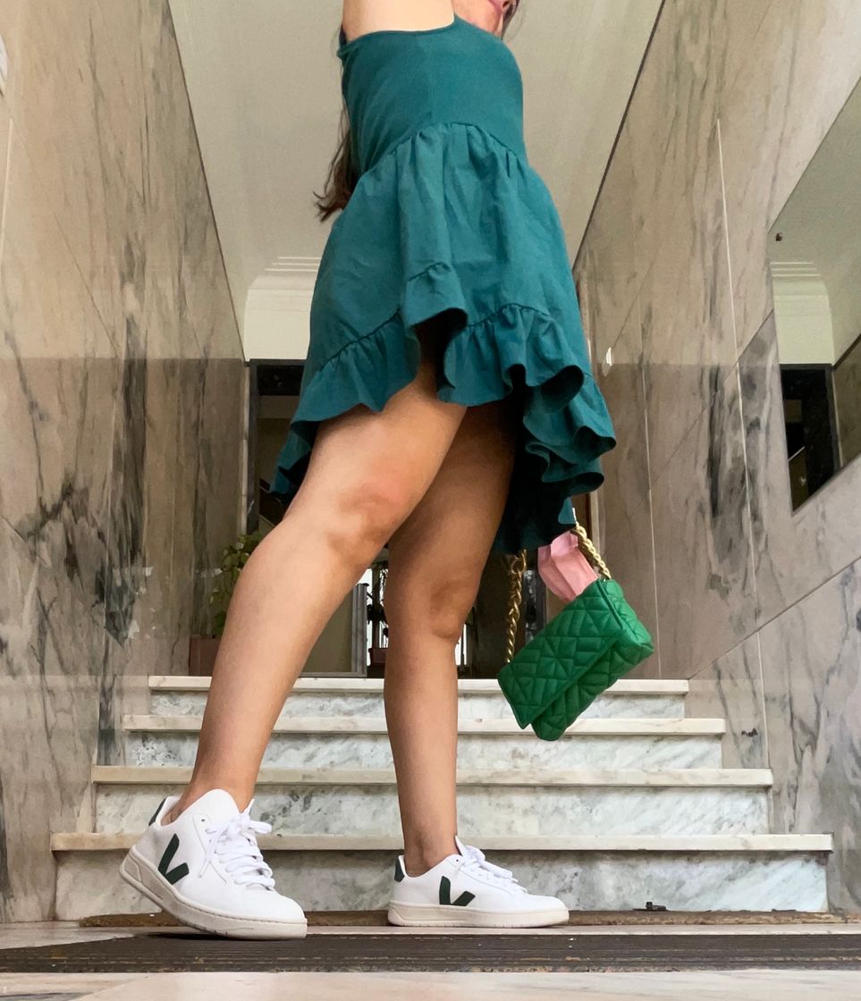 Social ZARA Vestido gola alta volume