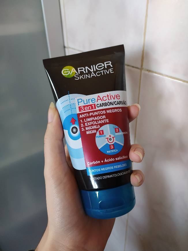 Producto Máscara de carvão 3-1 da Garnier