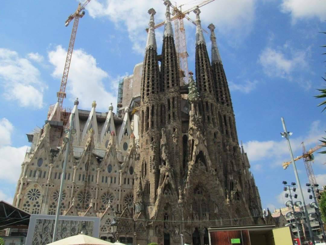 Lugar Basílica Sagrada Familia