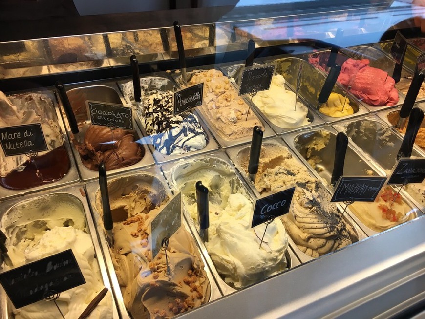 Restaurantes Gelateria di Berna
