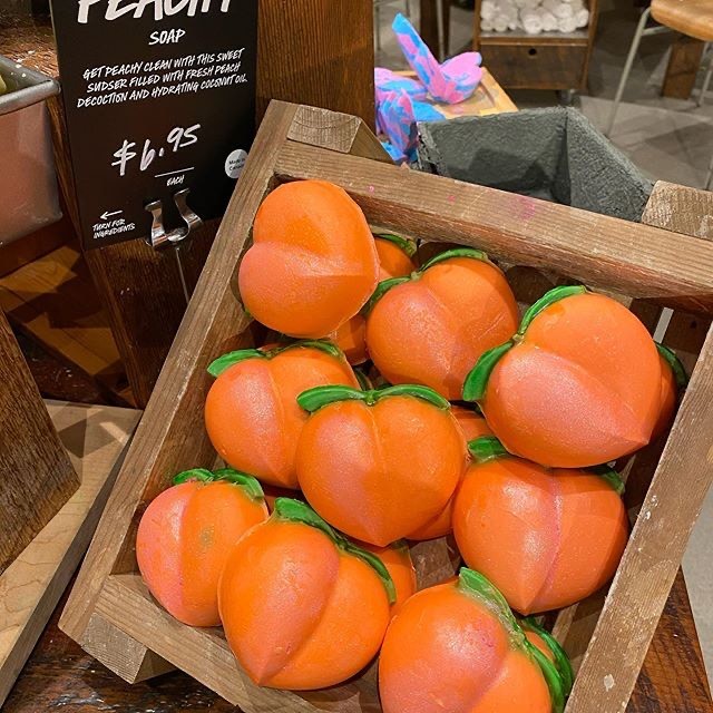Social Peachy Lush Cosmetics 