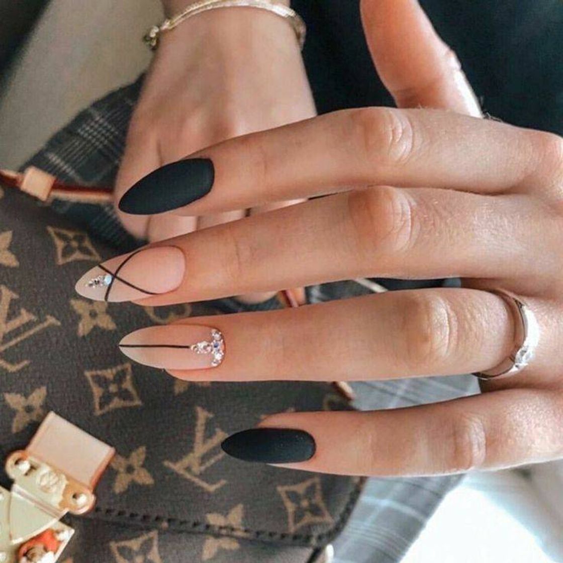 Fashion Black nails