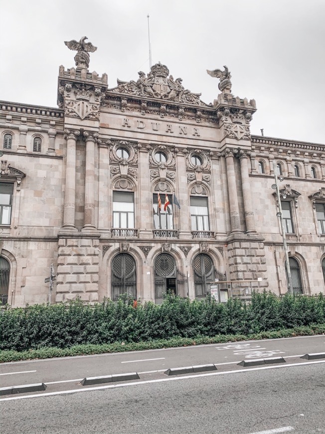 Lugar Museo Marítimo de Barcelona