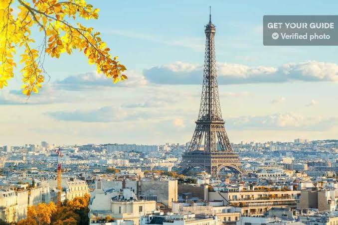 Place Torre Eiffel