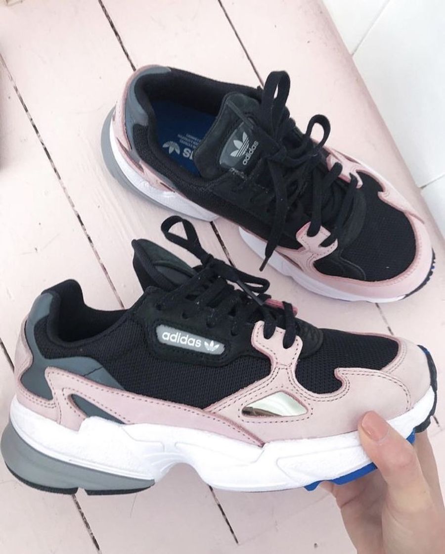 Moda Adidas Falcon