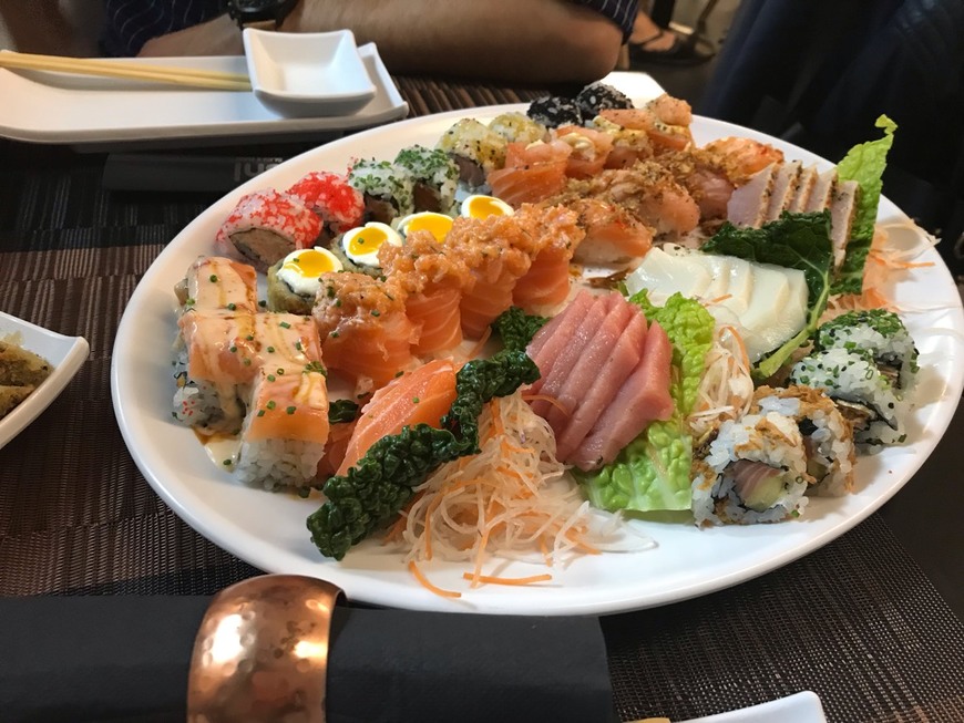 Restaurantes Yo Nashi Sushi Bar
