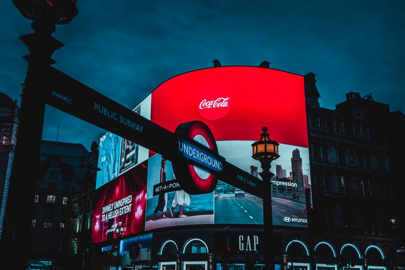 Lugar Piccadilly Circus