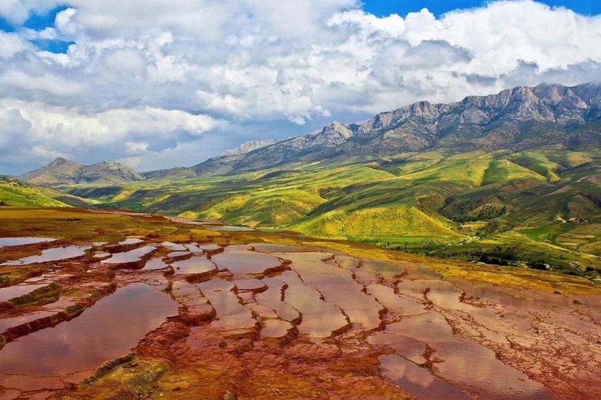 Lugar Badab-e Surt