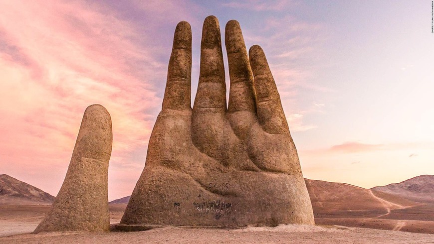 Lugar Hand of the Desert