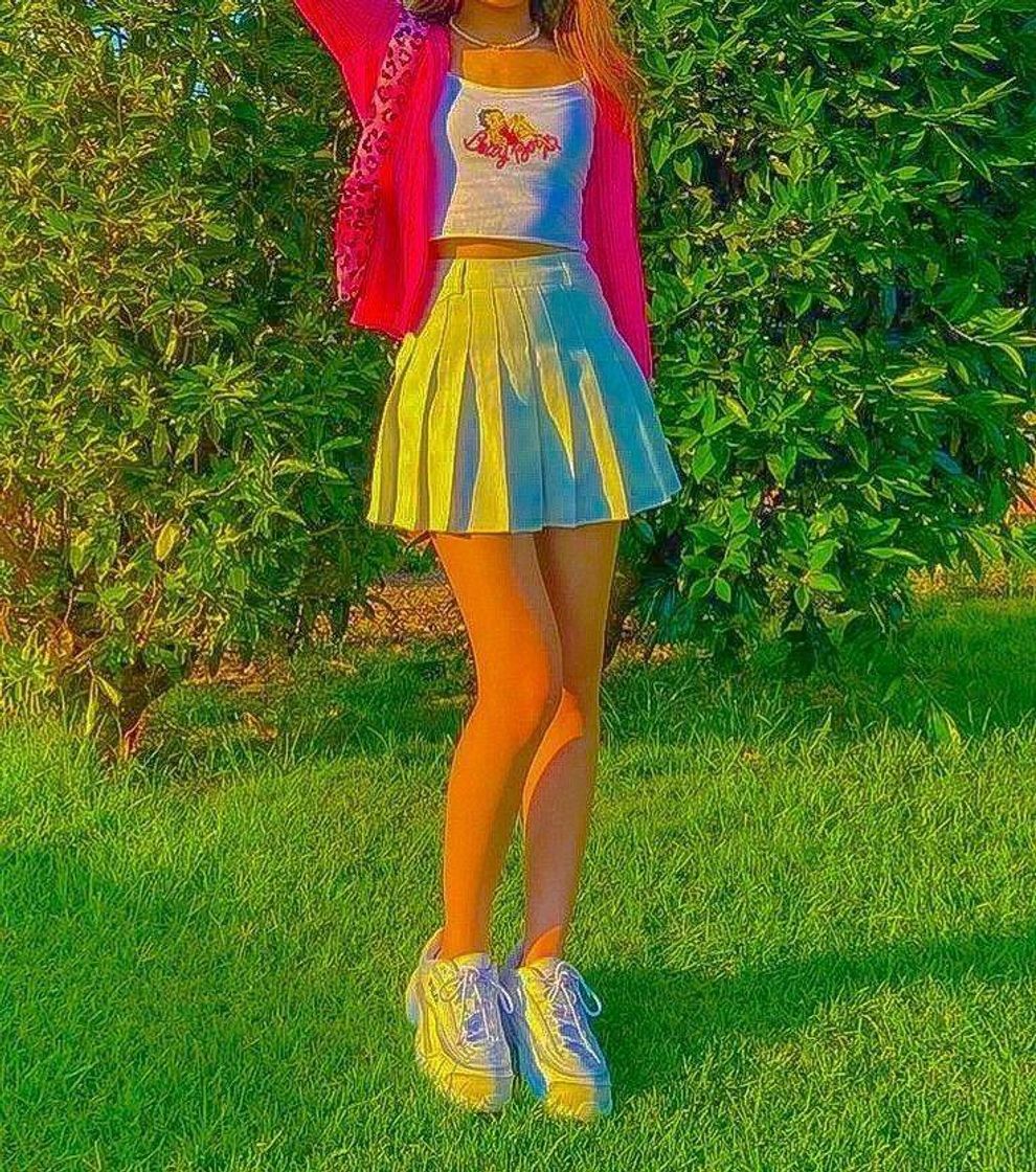 Social 𝑖𝑛𝑑𝑖𝑒 𝑙𝑜𝑜𝑘