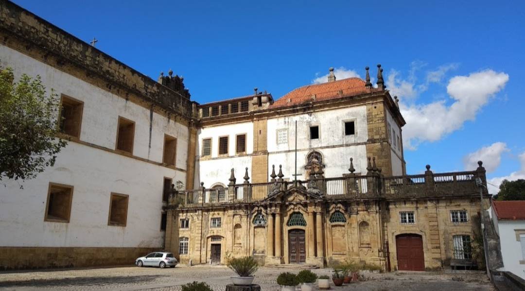 Place Mosteiro de Santa Clara-a-Nova