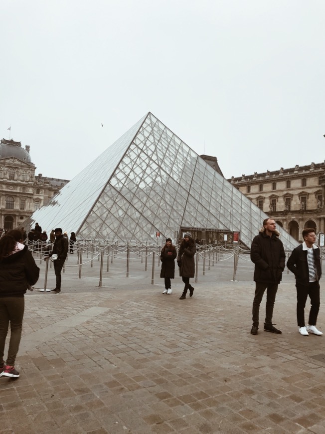 Lugar Museo del Louvre