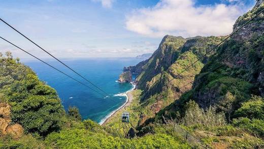 Teleférico da Rocha do Navio