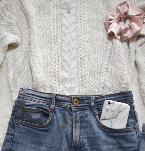 Outfit com scrunchie CRYSTAL ROSE