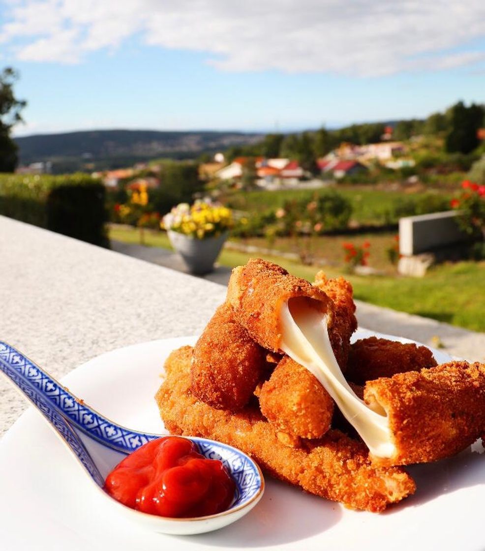 Social Mozzarella Sticks