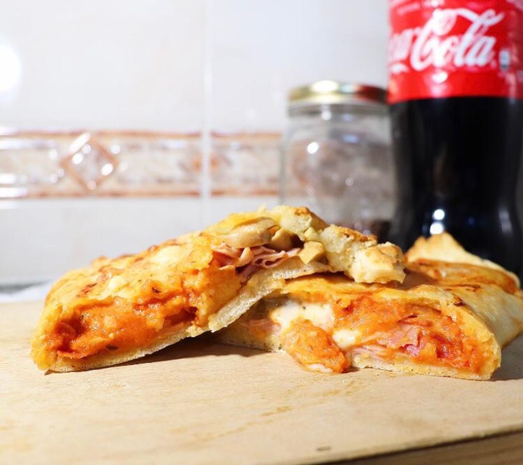 Social Pizza Calzone
