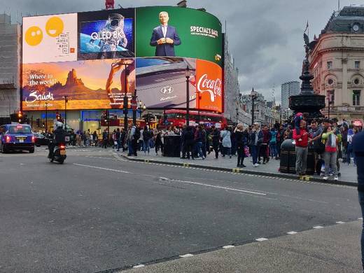 Piccadilly Circus