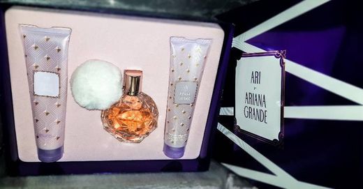 Ari by Ariana Grande coffret 