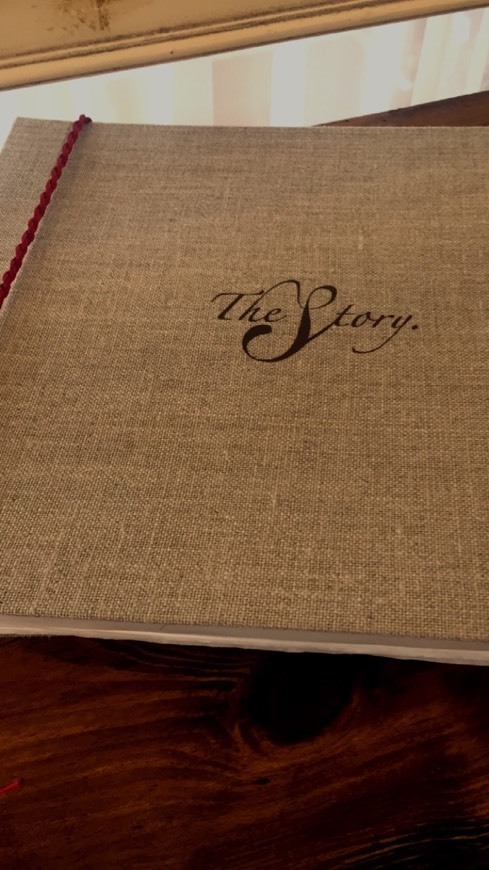 Lugar The story image