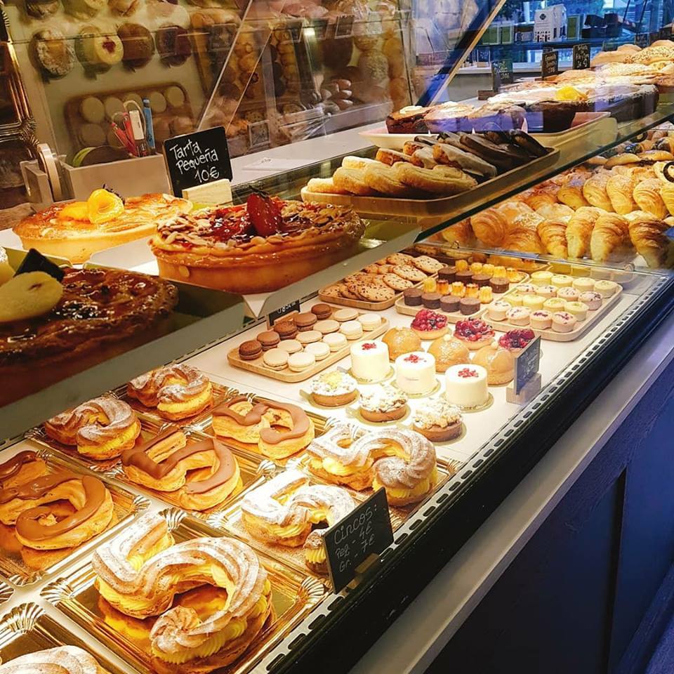 Lugar Le Petit Croissant - Panadería y pastelería