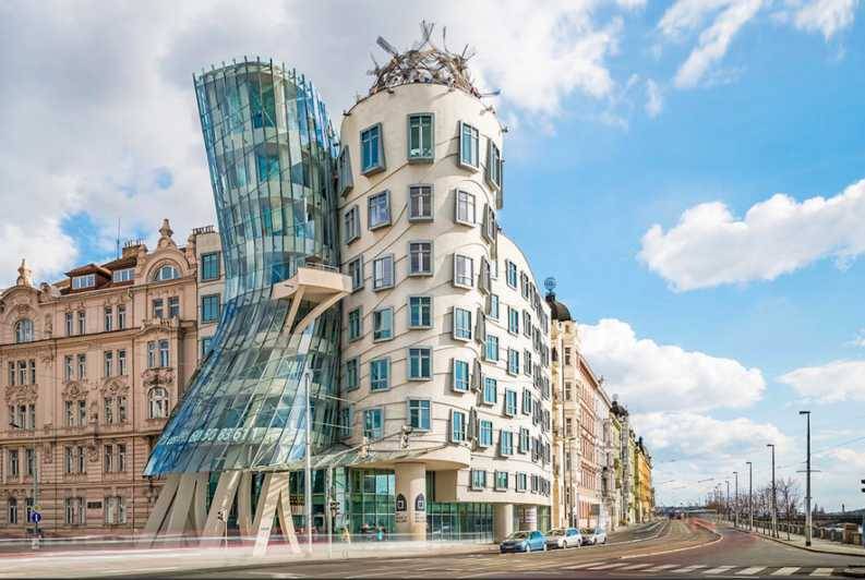 Place Dancing House