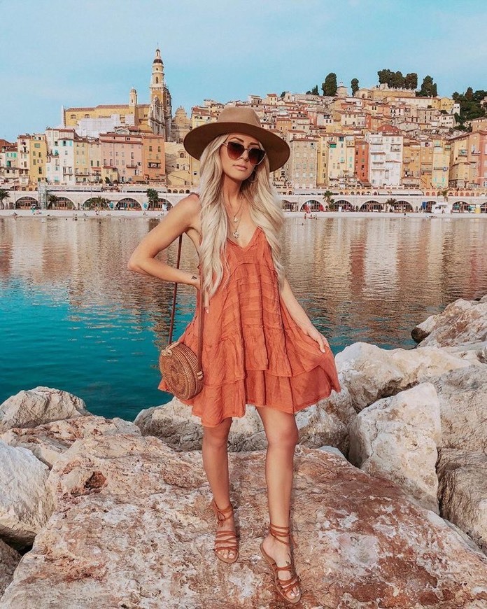 Social Emily Rose Hannon 