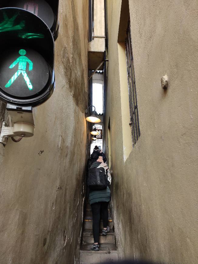 Place The narrowest street of Prague