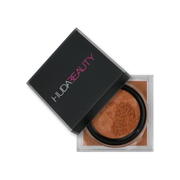 Products Huda Beauty Easy bake loose powder 