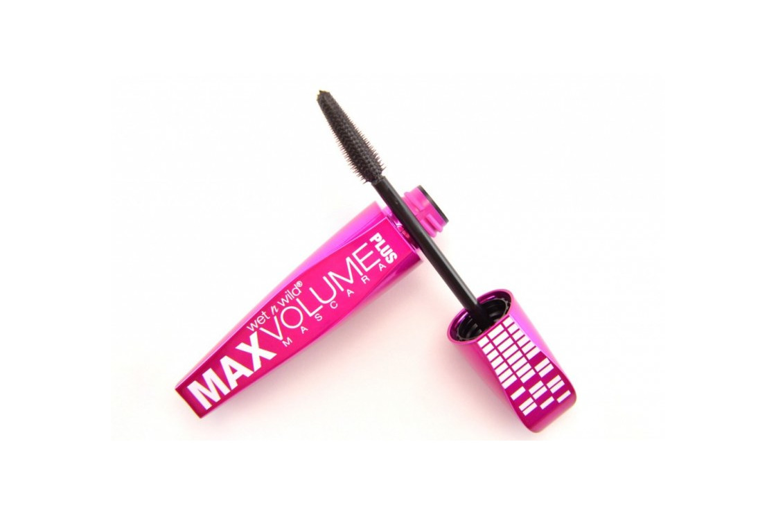 Productos Wet n Wild Max Volume Plus Black 