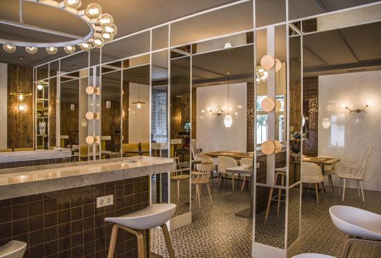 Restaurants Lady Madonna