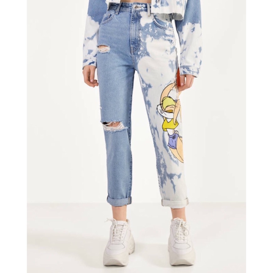 Moda Jeans Balloon Fit Space Jam x Bershka
