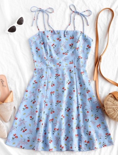 Vestido com flores 