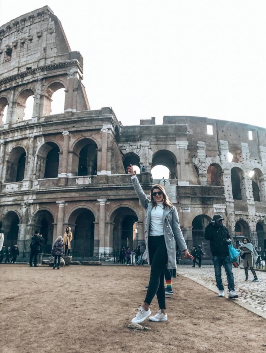 Lugar Coliseo de Roma