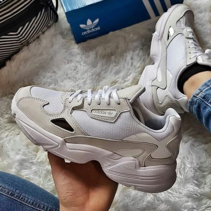 adidas Falcon W