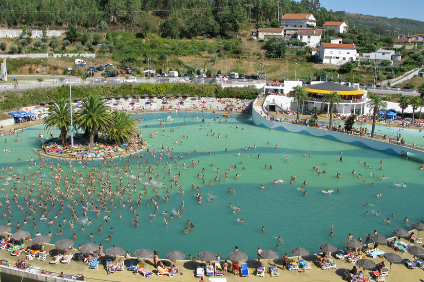 Place Praia das Rocas